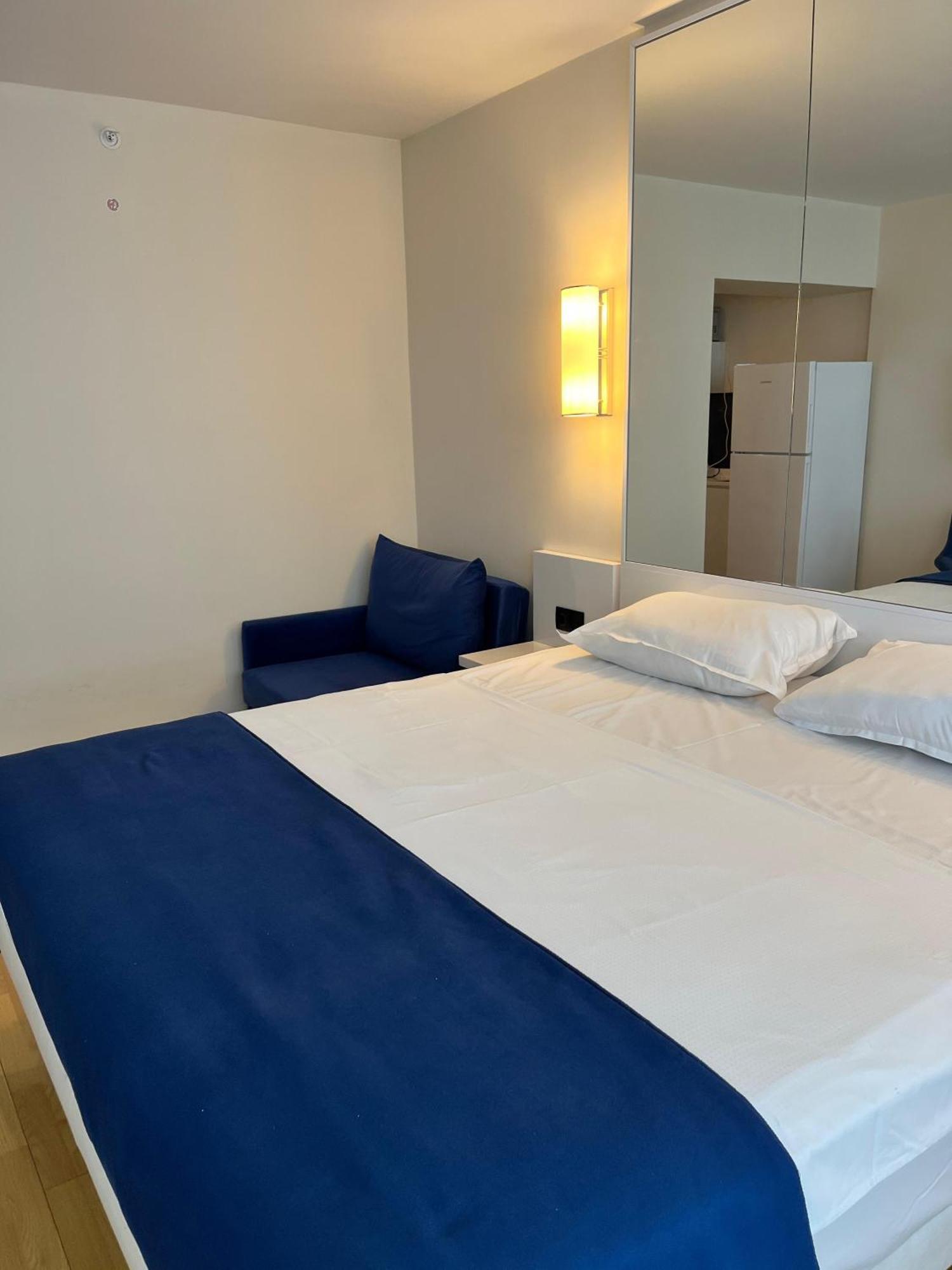 Black Sea Coast Apartment Батуми Экстерьер фото